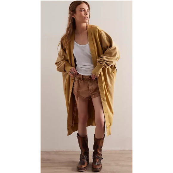 We The Free Dreamy Sweatshirt Cardigan S Tan Oversized Button Front Boho Gypsy - Picture 1 of 12